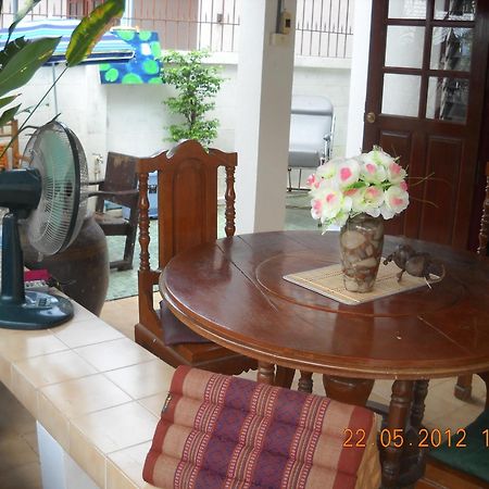 Srikrung Guesthouse Ayutthaya Eksteriør bilde