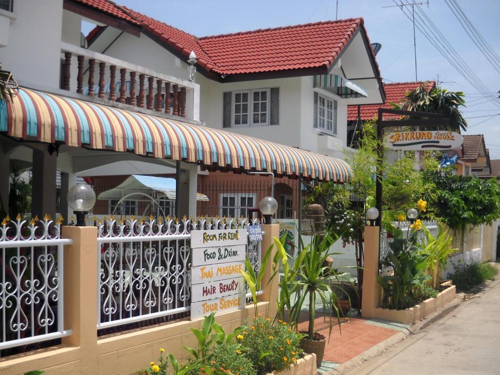 Srikrung Guesthouse Ayutthaya Eksteriør bilde