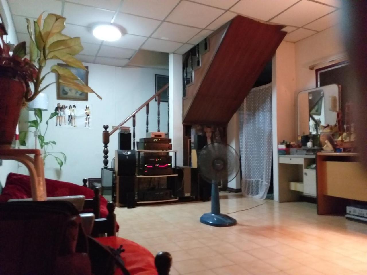 Srikrung Guesthouse Ayutthaya Eksteriør bilde