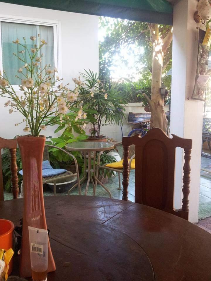 Srikrung Guesthouse Ayutthaya Eksteriør bilde